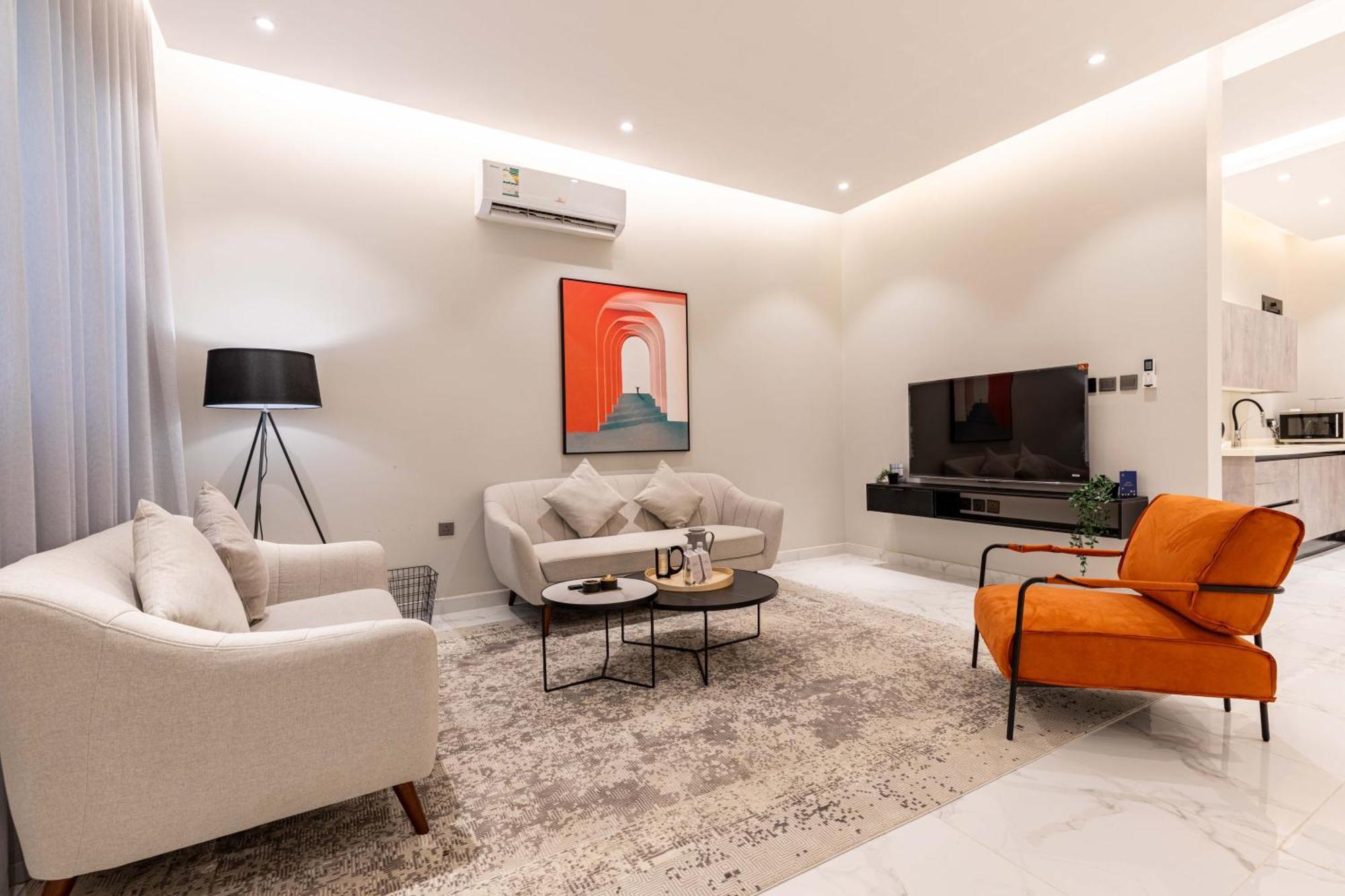 Amber Hospitality - Al Qairawan Apartment