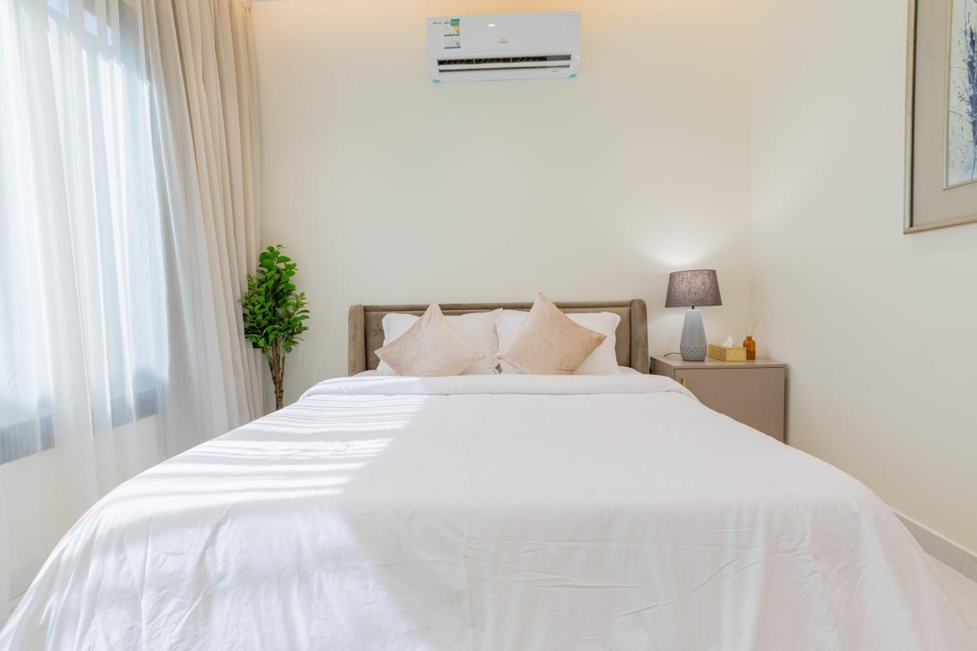 Amber Hospitality - Al Qairawan Apartment